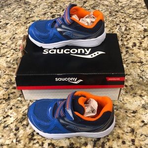 Brand new Kids Saucony tennis shoes